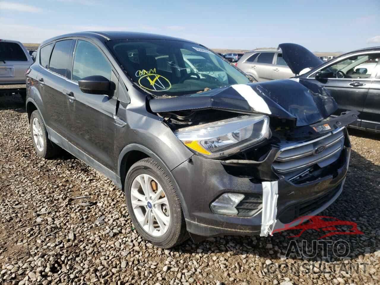 FORD ESCAPE 2017 - 1FMCU9GD9HUD94452