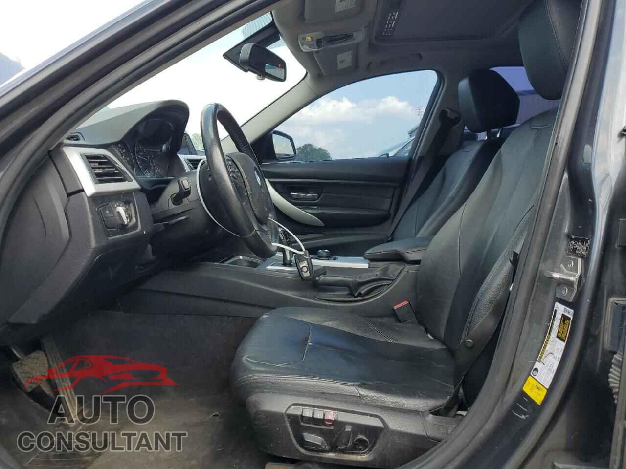 BMW 3 SERIES 2013 - WBA3A5C56DF354443
