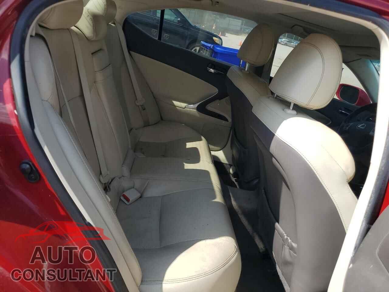 LEXUS IS 2011 - JTHBF5C26B5142696