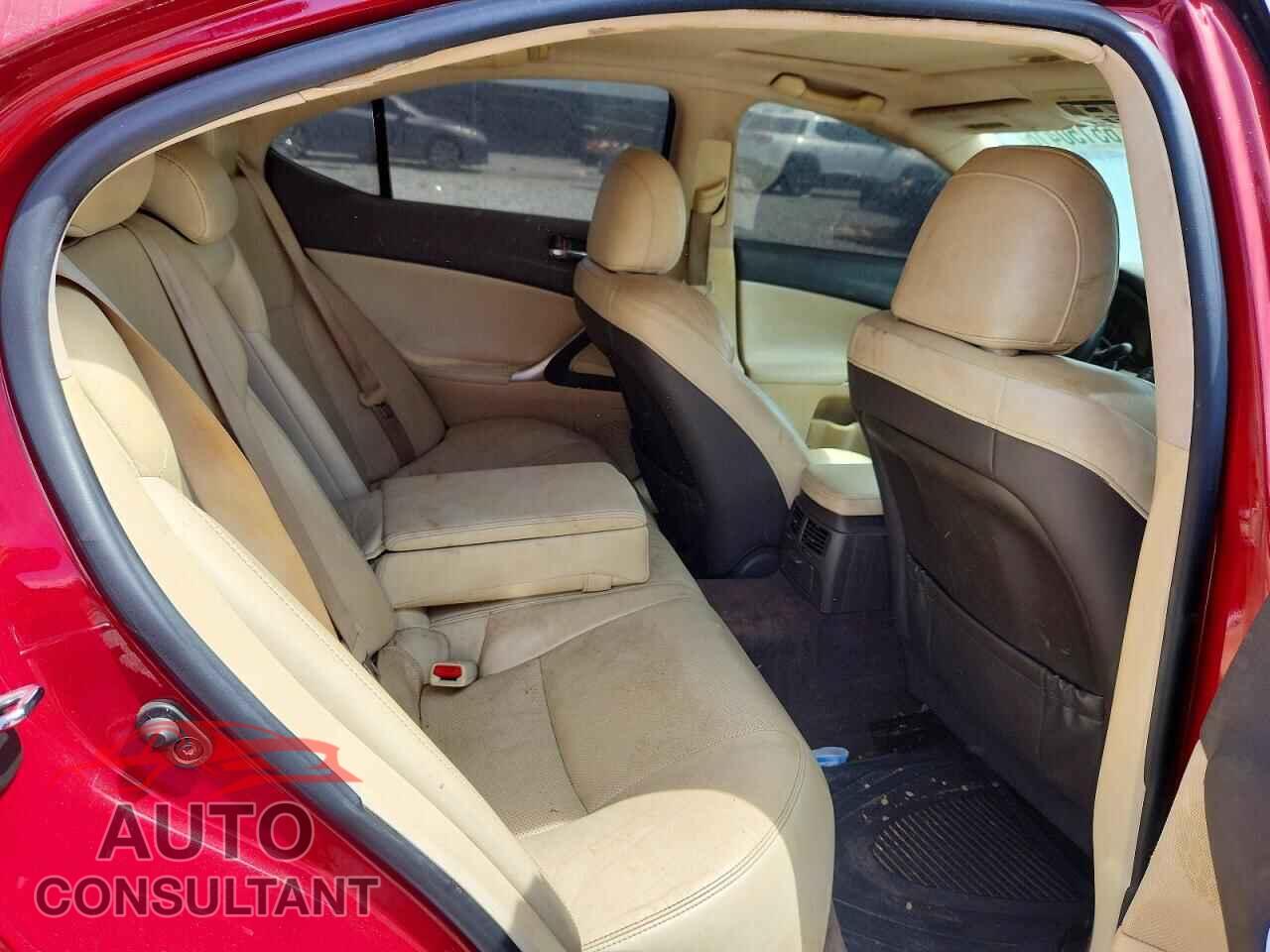 LEXUS IS 2012 - JTHBF5C21C5171282