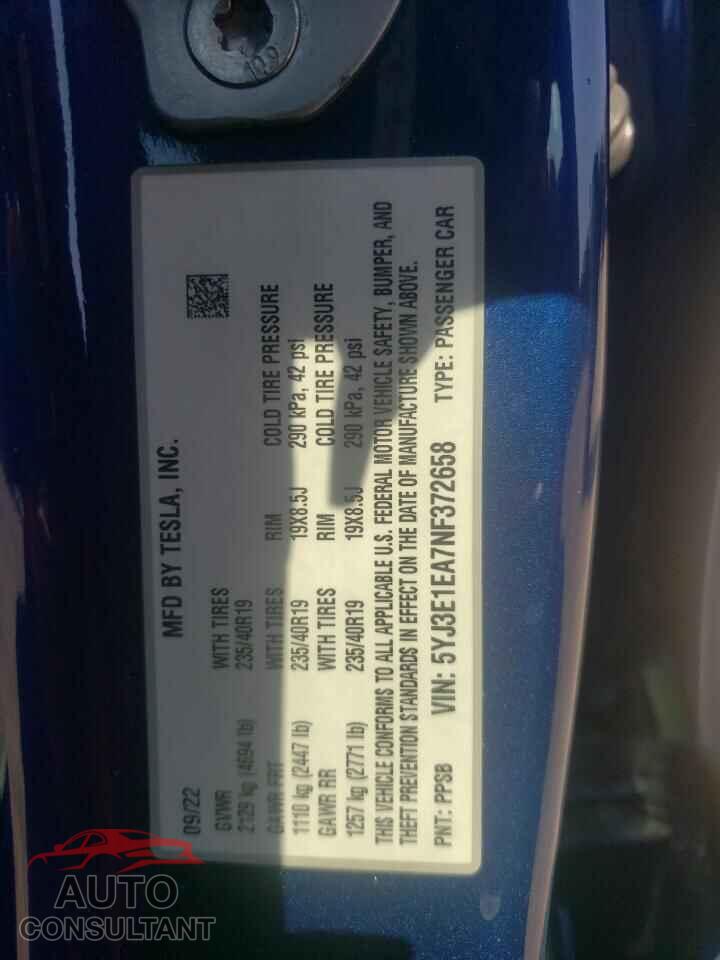 TESLA MODEL 3 2022 - 5YJ3E1EA7NF372658