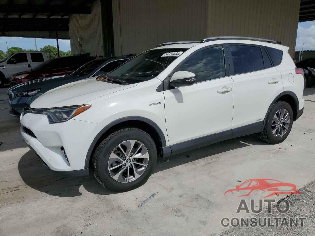 TOYOTA RAV4 2018 - JTMRJREV8JD200163