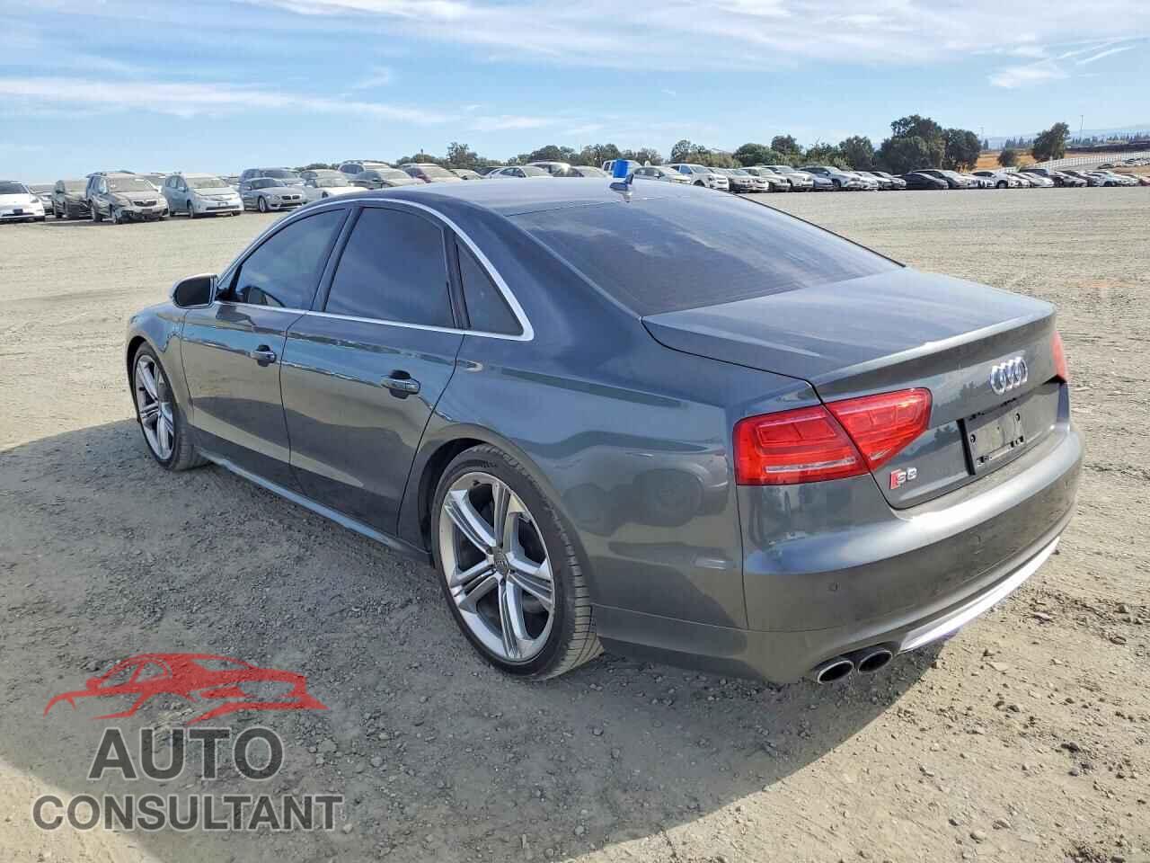 AUDI S8 2013 - WAUD2AFD3DN015495