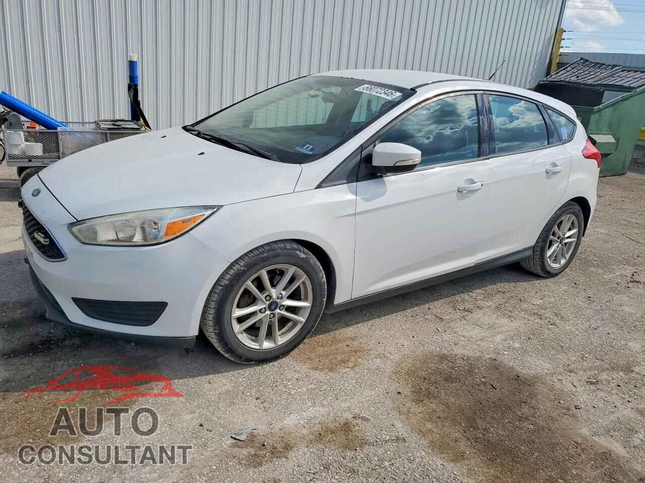 FORD FOCUS 2017 - 1FADP3K29HL247353