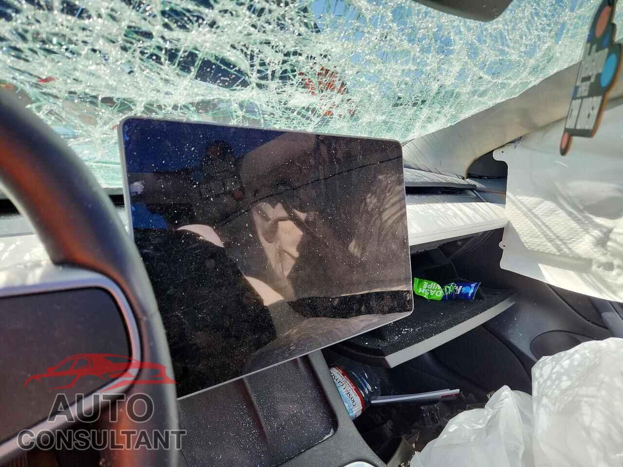 TESLA MODEL 3 2023 - 5YJ3E1EA0PF715362