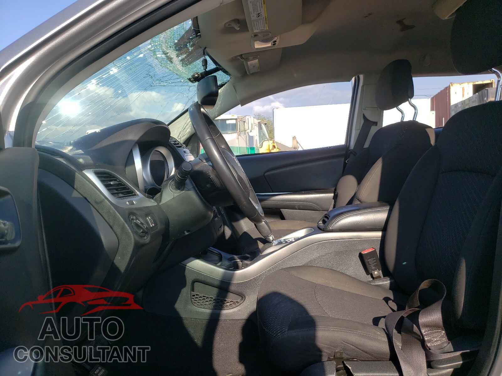 DODGE JOURNEY 2017 - 3C4PDCBG0HT619601
