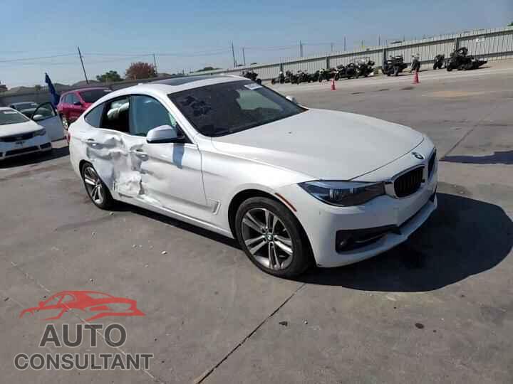 BMW 3 SERIES 2018 - WBA8Z9C55JG828362