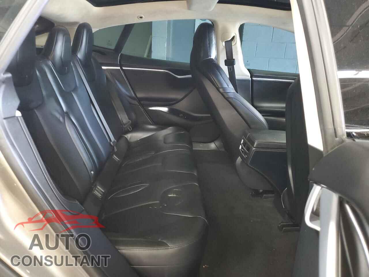 TESLA MODEL S 2016 - 5YJSA1E24GF129201