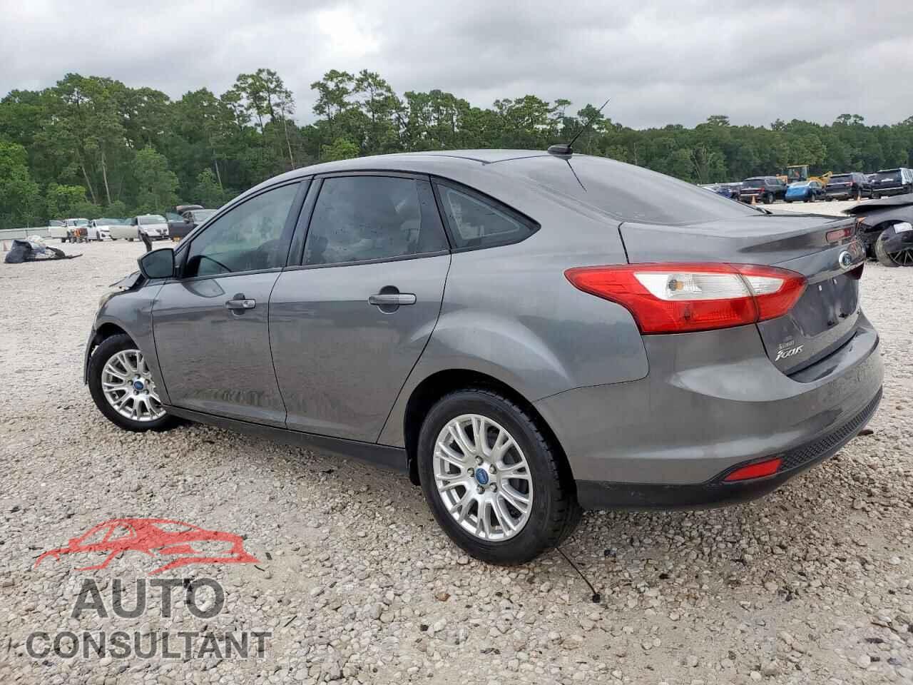 FORD FOCUS 2012 - 1FAHP3F22CL123154