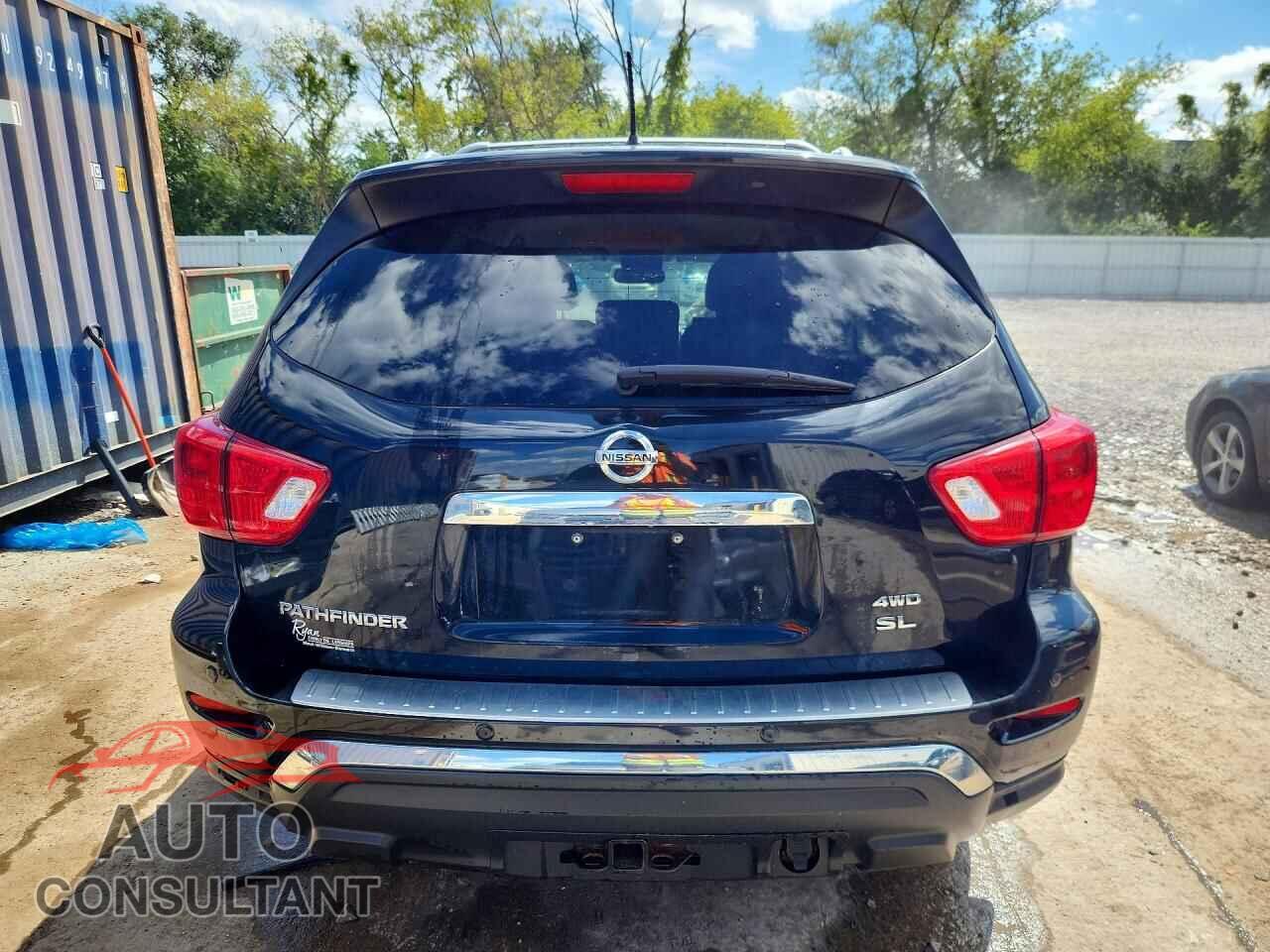 NISSAN PATHFINDER 2017 - 5N1DR2MM5HC603029