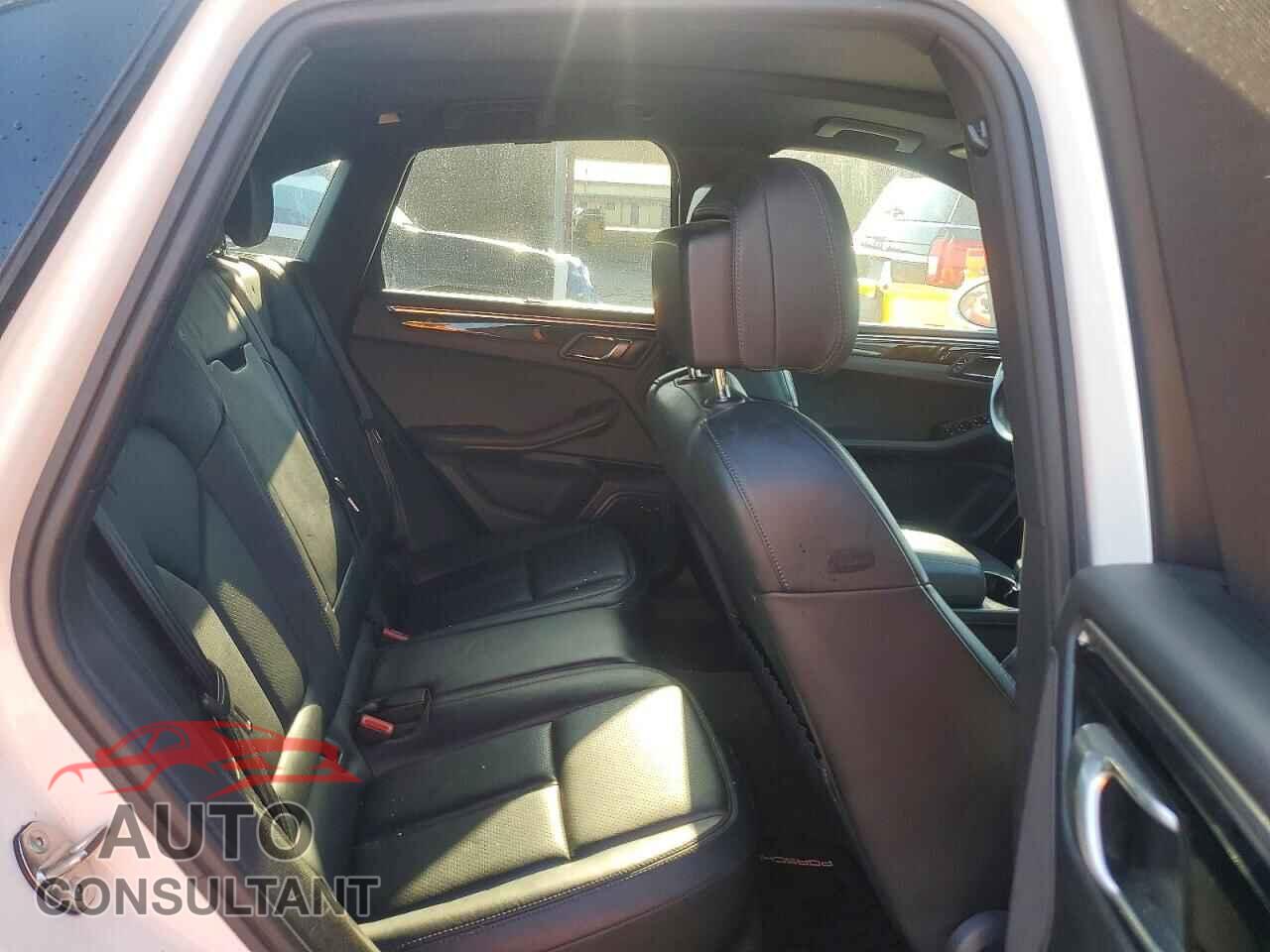 PORSCHE MACAN 2015 - WP1AB2A50FLB59112