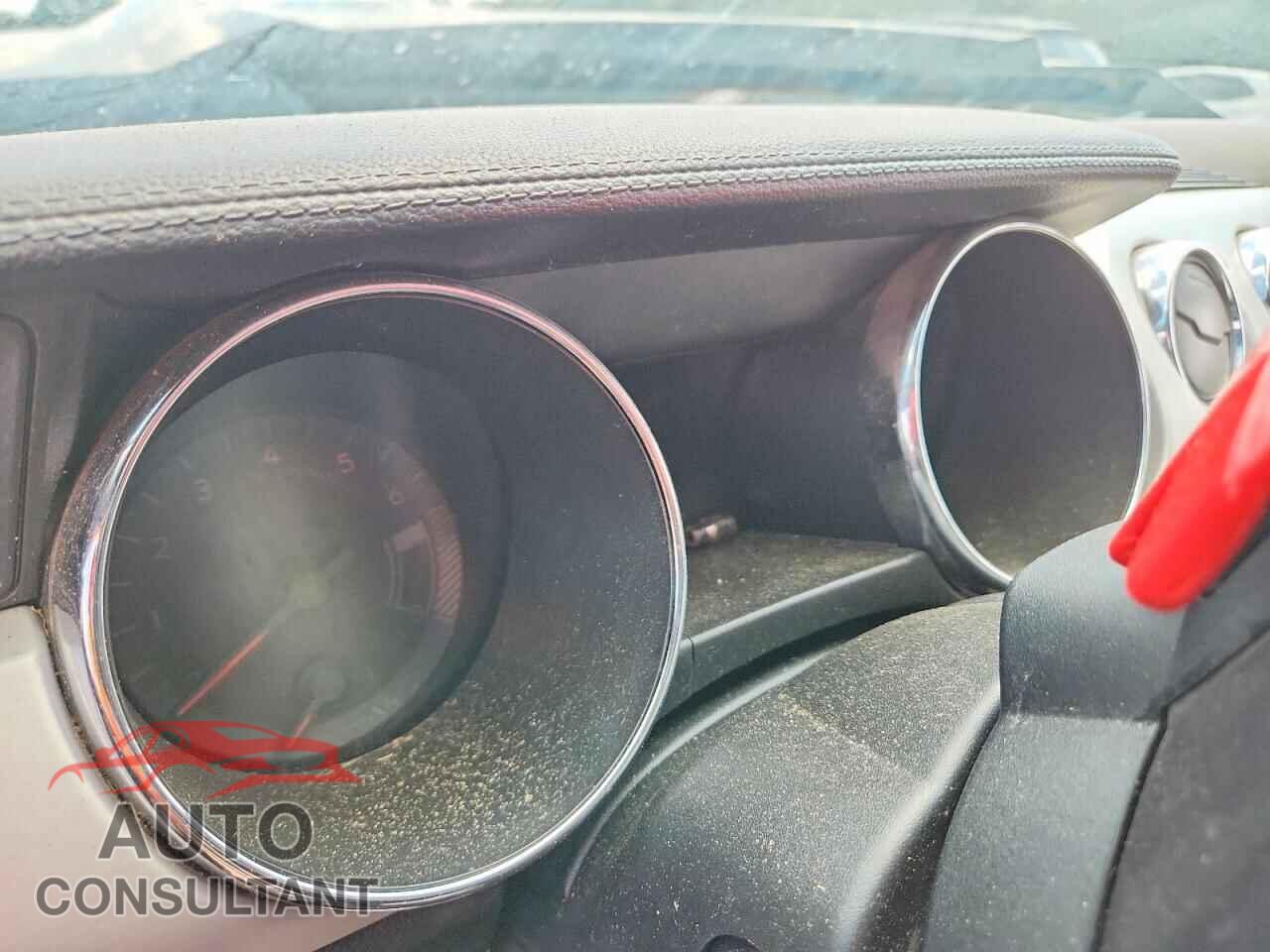 FORD MUSTANG 2016 - 1FATP8UH7G5299996