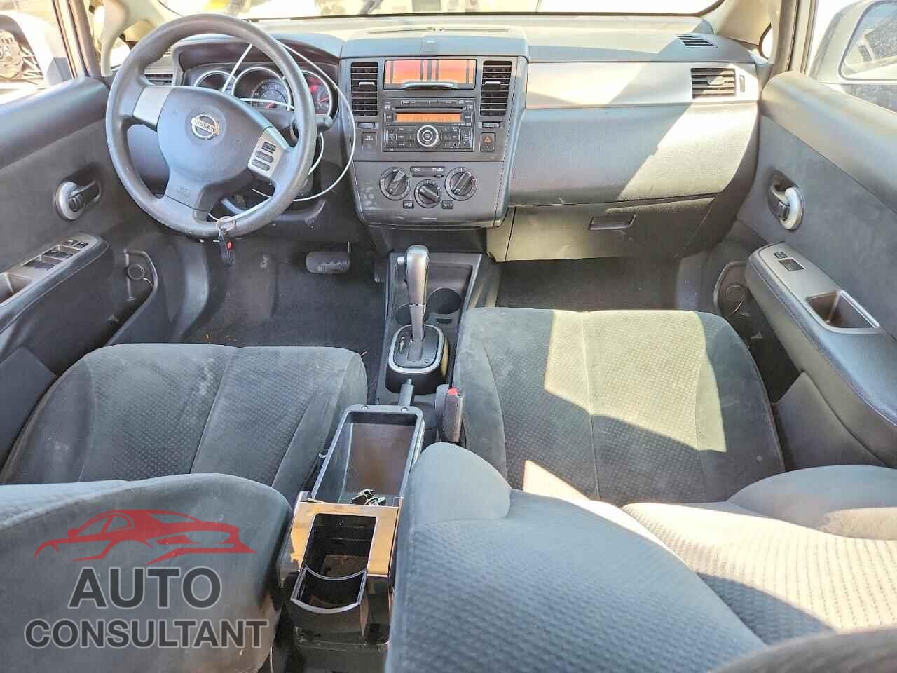 NISSAN VERSA 2011 - 3N1BC1AP1BL497957