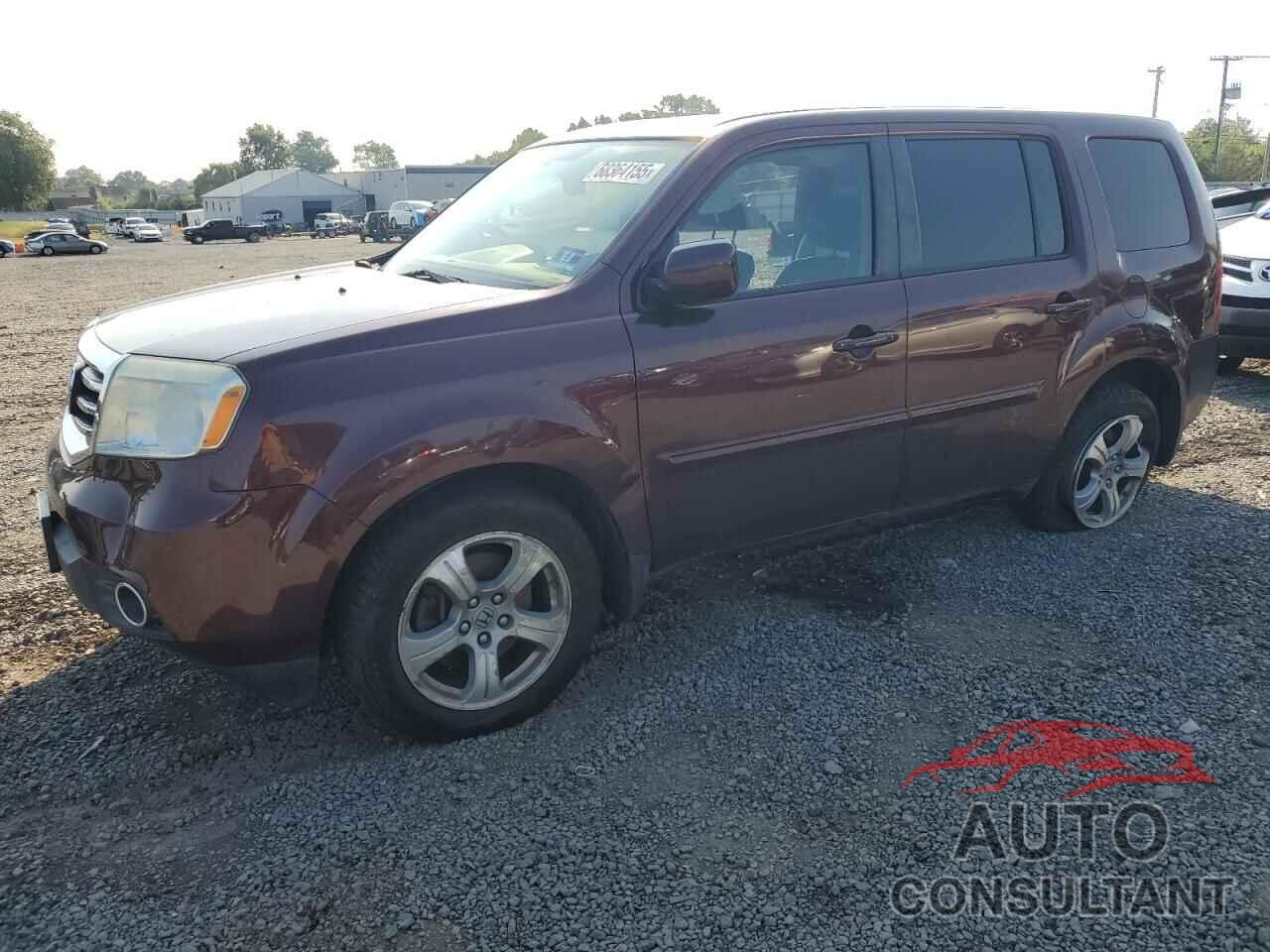 HONDA PILOT 2013 - 5FNYF4H56DB019331