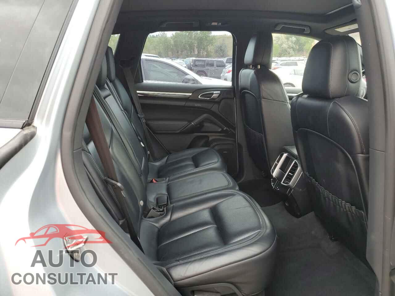PORSCHE CAYENNE 2017 - WP1AA2A27HKA88346