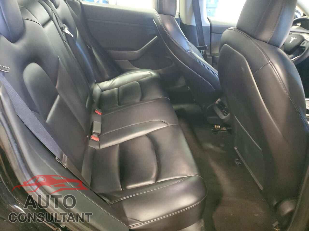 TESLA MODEL 3 2022 - 5YJ3E1EA9NF368501