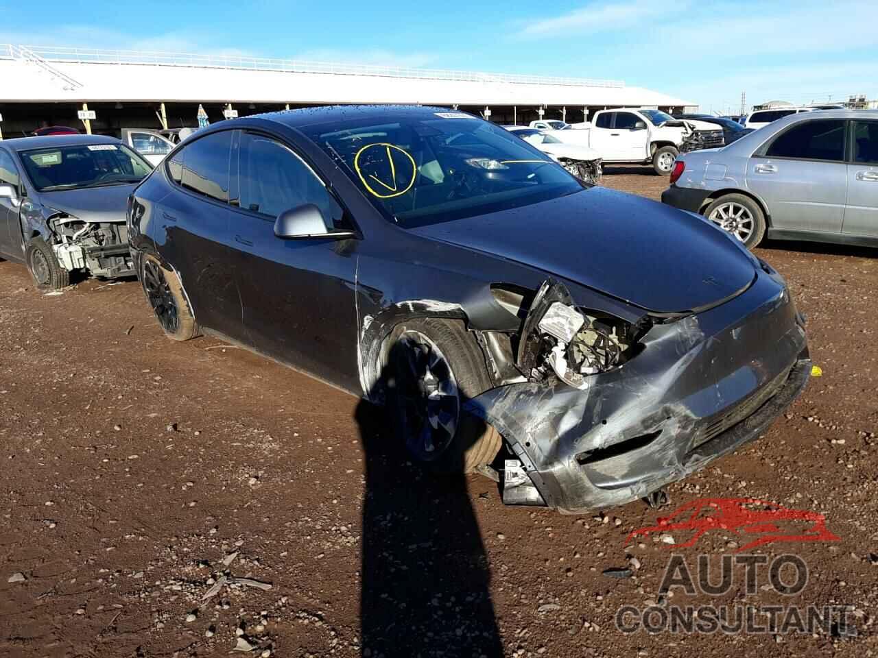 TESLA MODEL Y 2021 - 5YJYGDEE4MF143440