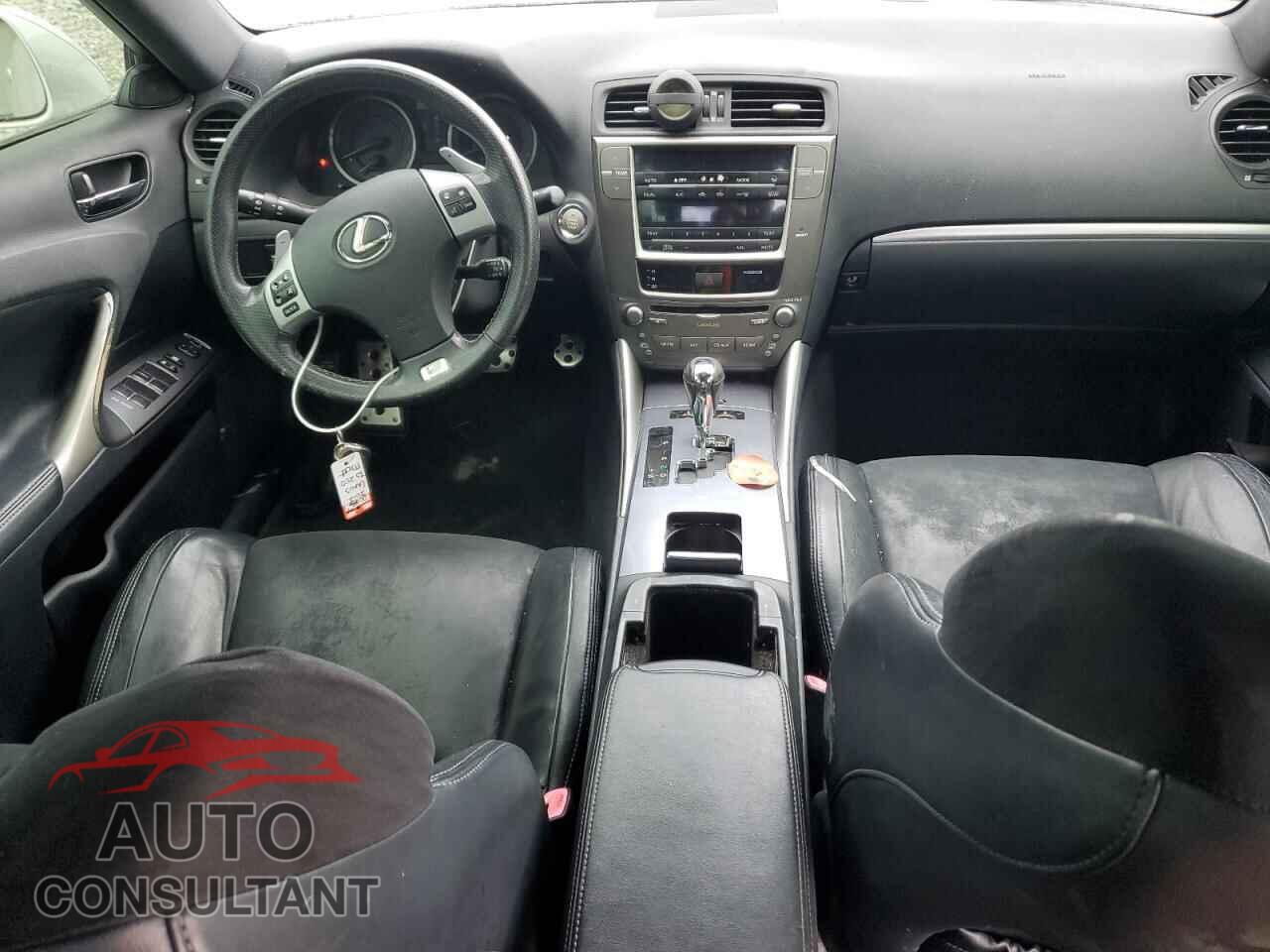 LEXUS IS 2012 - JTHBF5C24C5167937