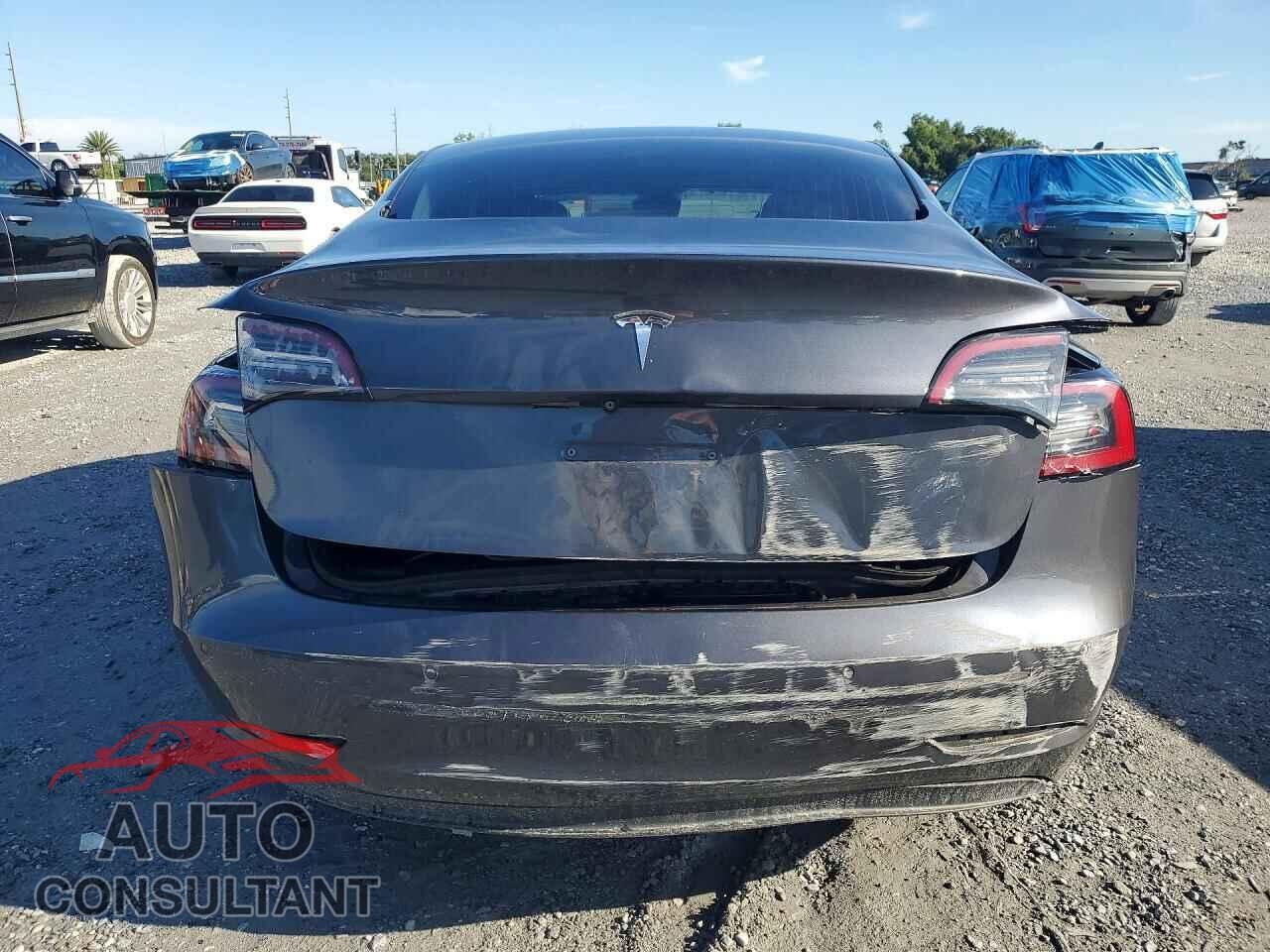 TESLA MODEL 3 2019 - 5YJ3E1EA8KF331323