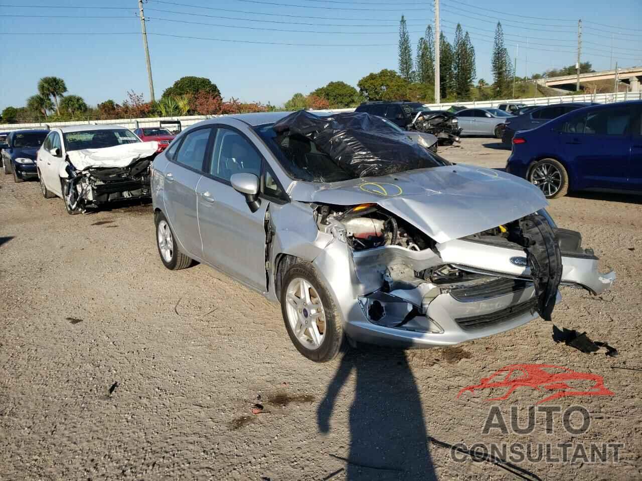 FORD FIESTA 2018 - 3FADP4BJ6JM112431