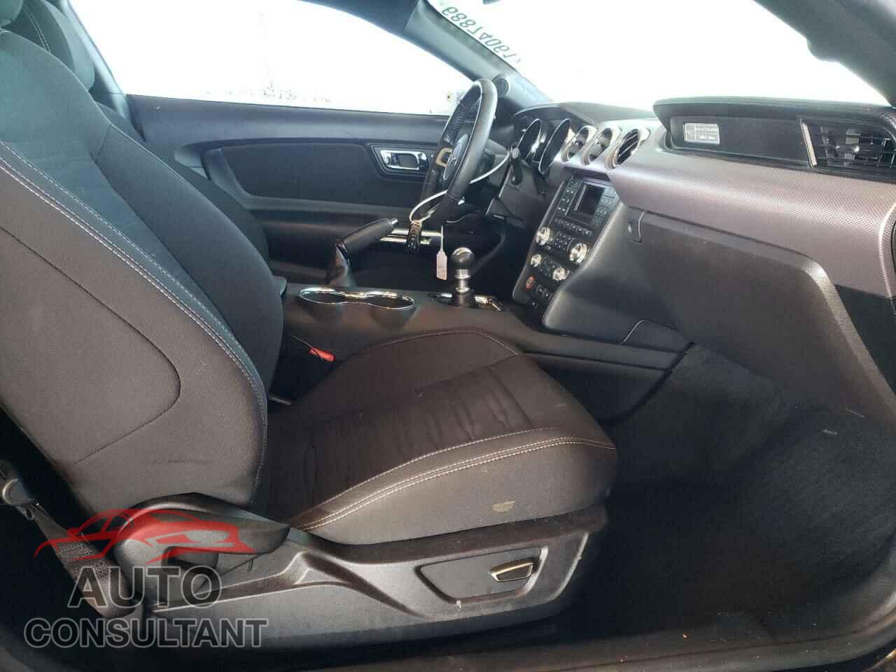 FORD MUSTANG 2017 - 1FA6P8TH4H5286106