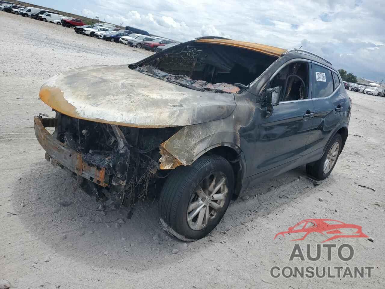 NISSAN ROGUE 2017 - JN1BJ1CP3HW012093