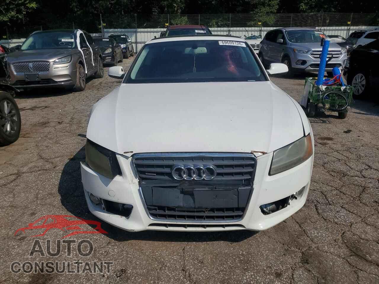 AUDI A5 2012 - WAUVFAFR4CA044661