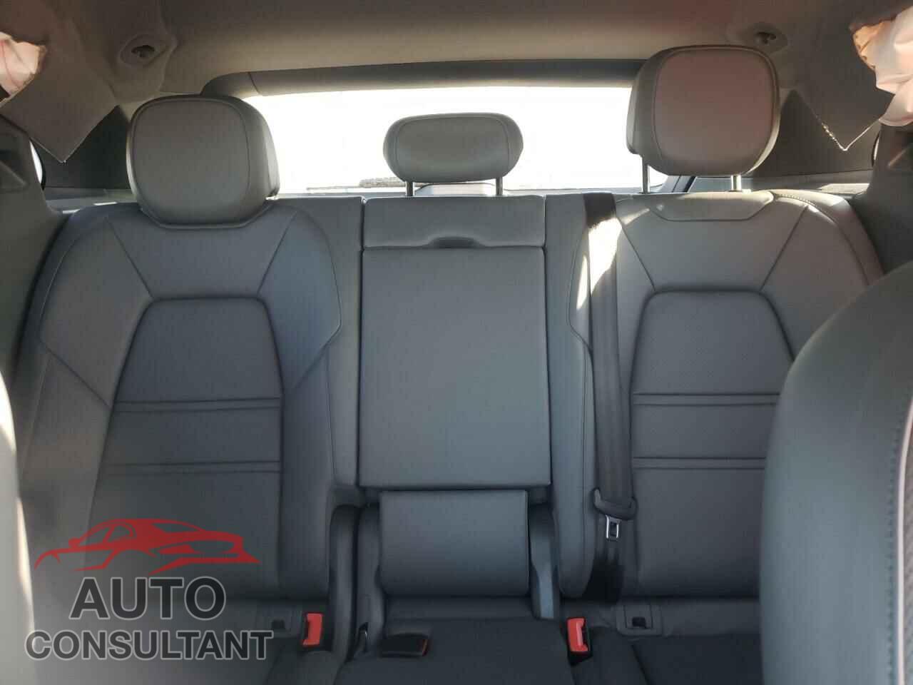 PORSCHE CAYENNE 2019 - WP1AB2AY9KDA65633