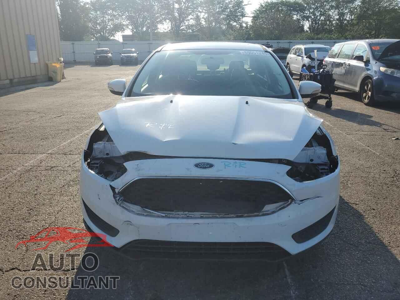 FORD FOCUS 2016 - 1FADP3F26GL383075