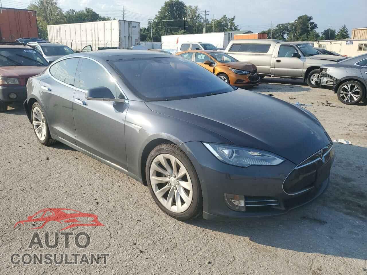 TESLA MODEL S 2016 - 5YJSA1E28GF132702