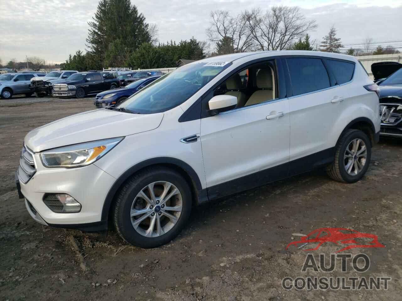 FORD ESCAPE 2017 - 1FMCU9GD5HUA31341