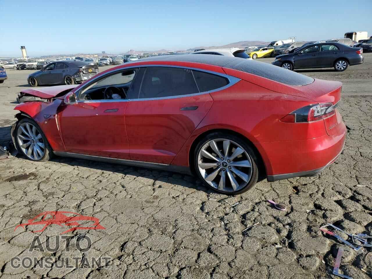 TESLA MODEL S 2013 - 5YJSA1DN2DFP09523