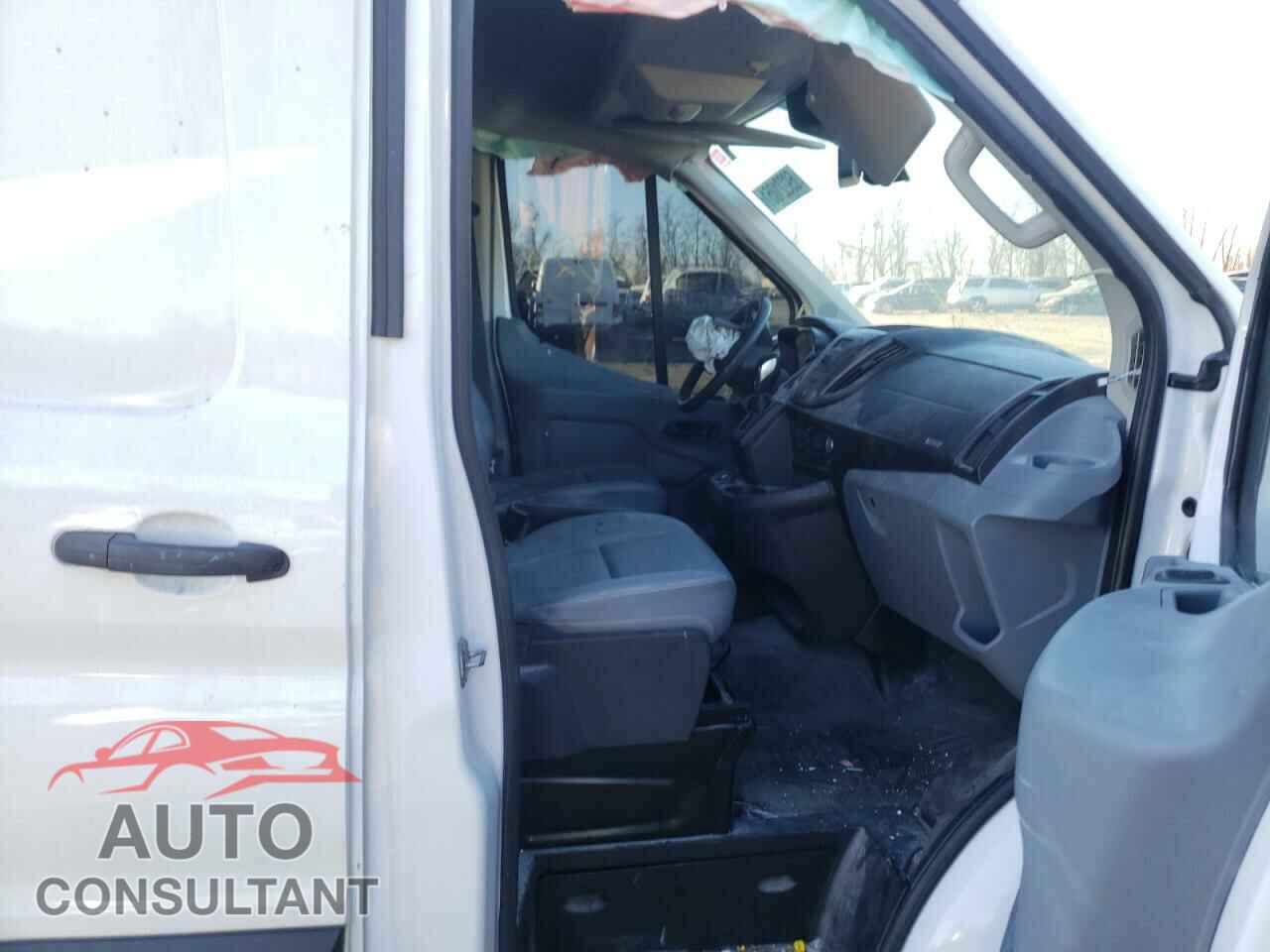FORD TRANSIT CO 2018 - 1FTYR2CM2JKA84895
