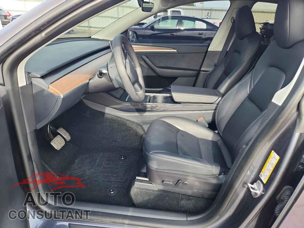 TESLA MODEL Y 2023 - 7SAYGDEEXPF706952
