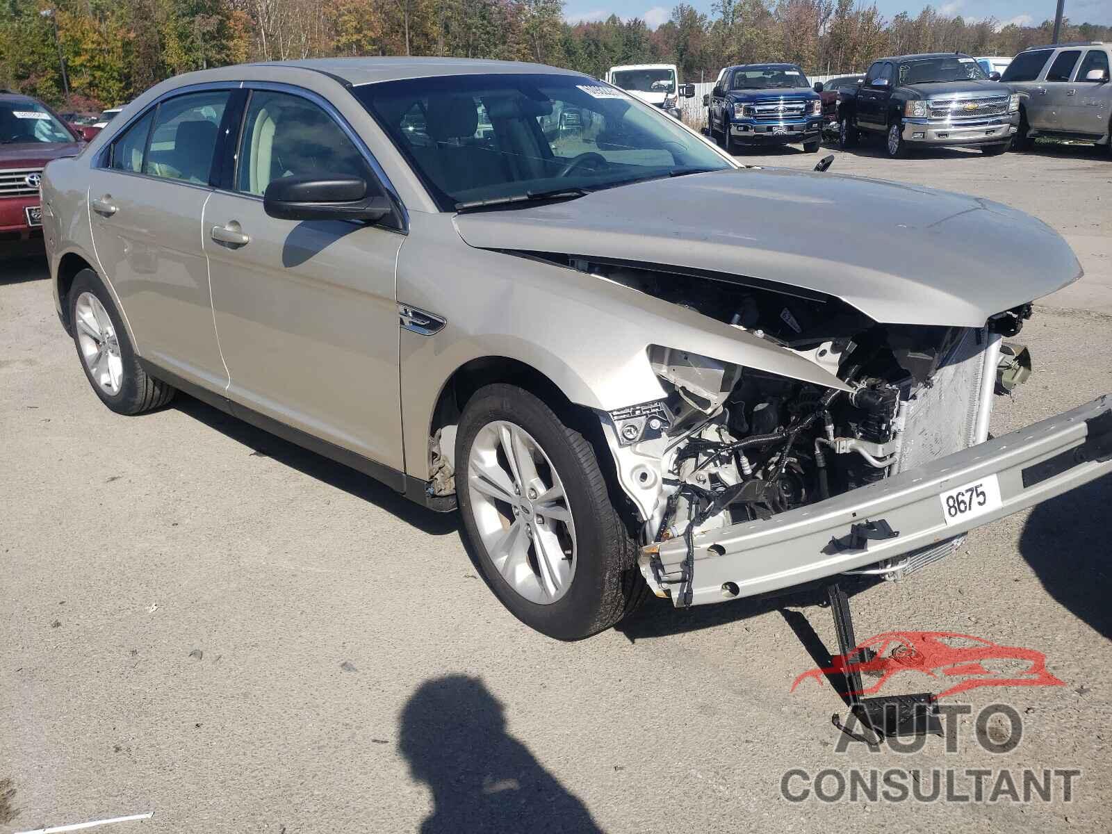 FORD TAURUS 2018 - 1FAHP2D82JG105406