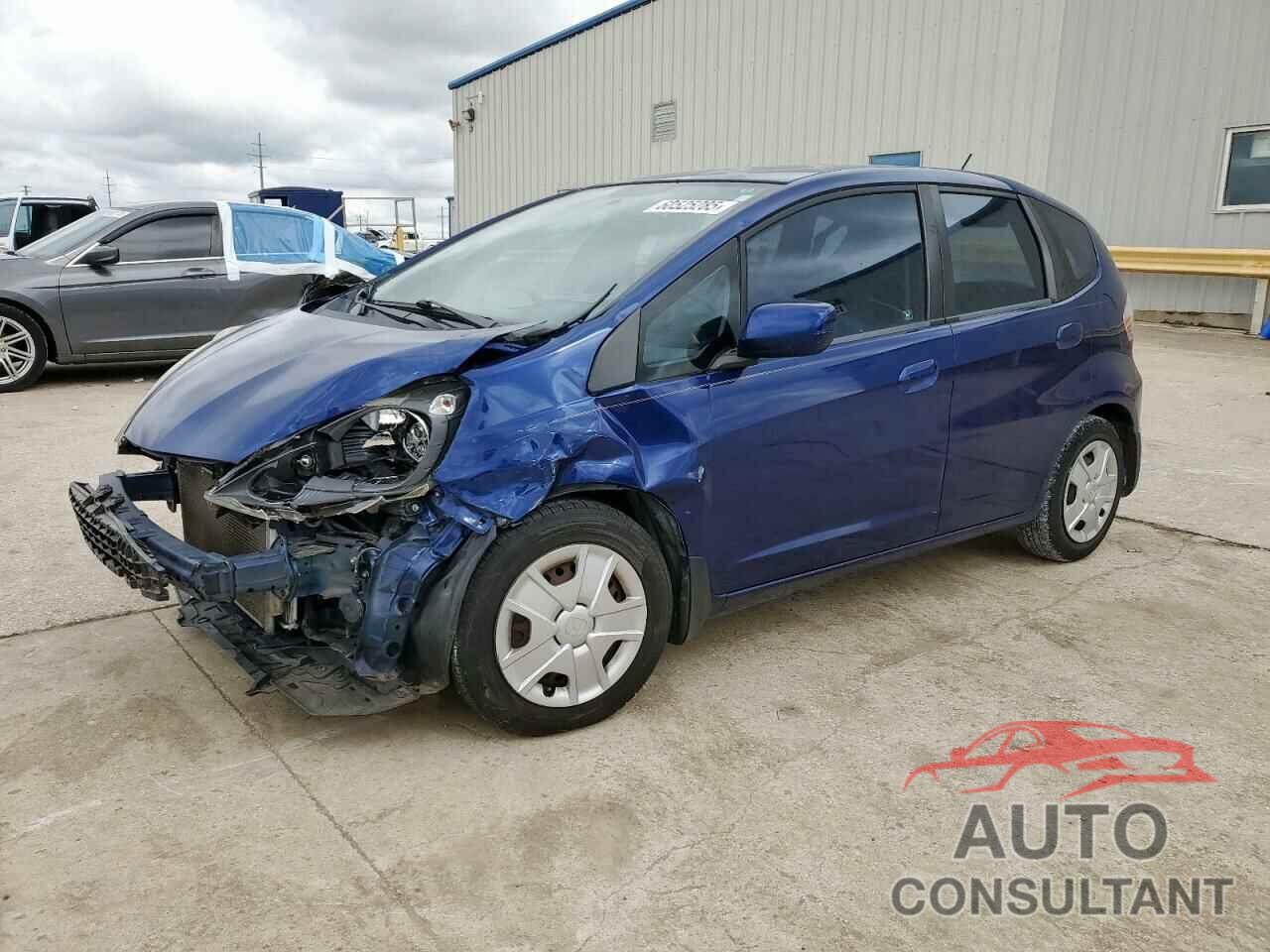 HONDA FIT 2013 - JHMGE8H32DC003353