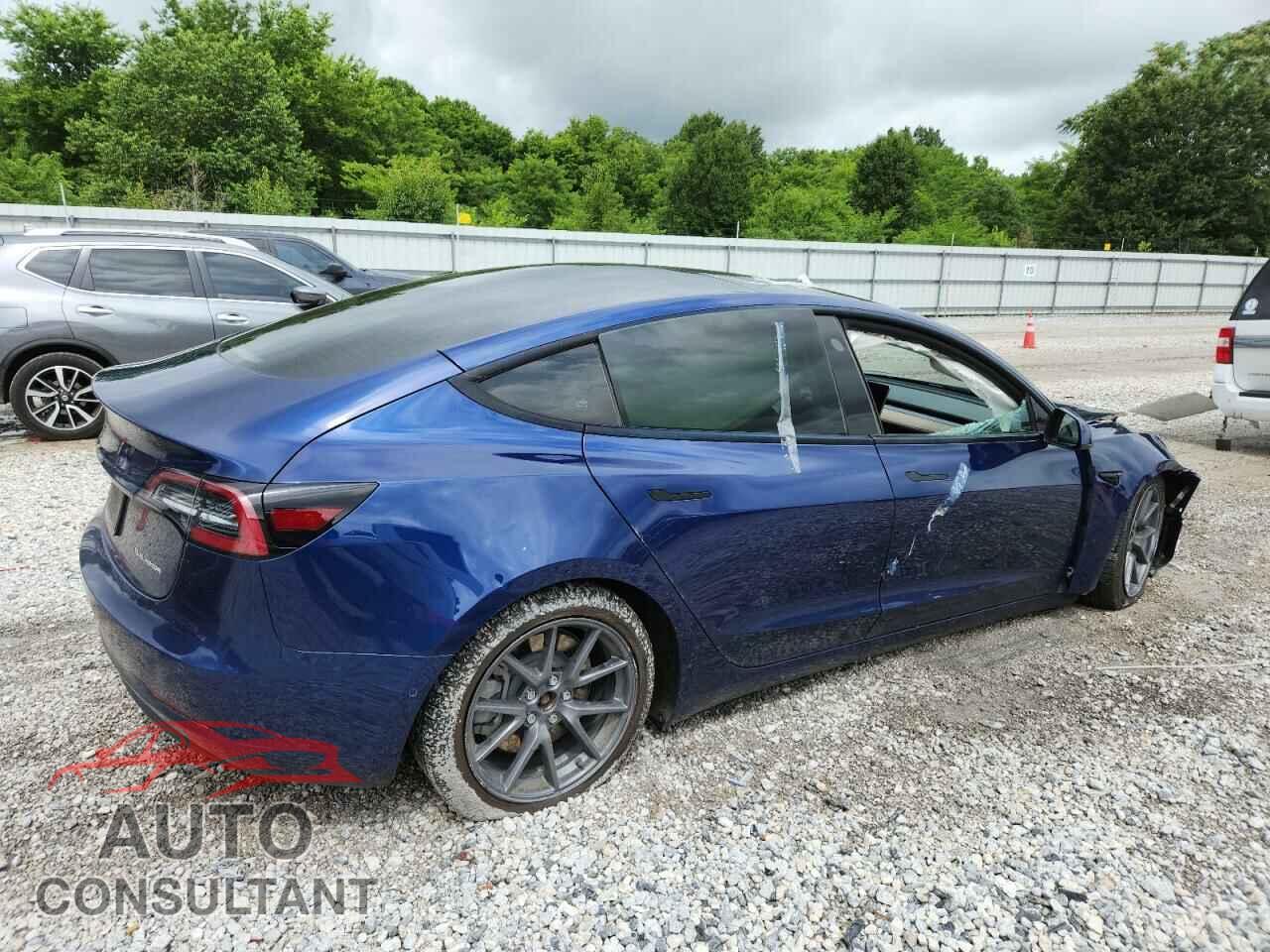 TESLA MODEL 3 2021 - 5YJ3E1EB3MF961102