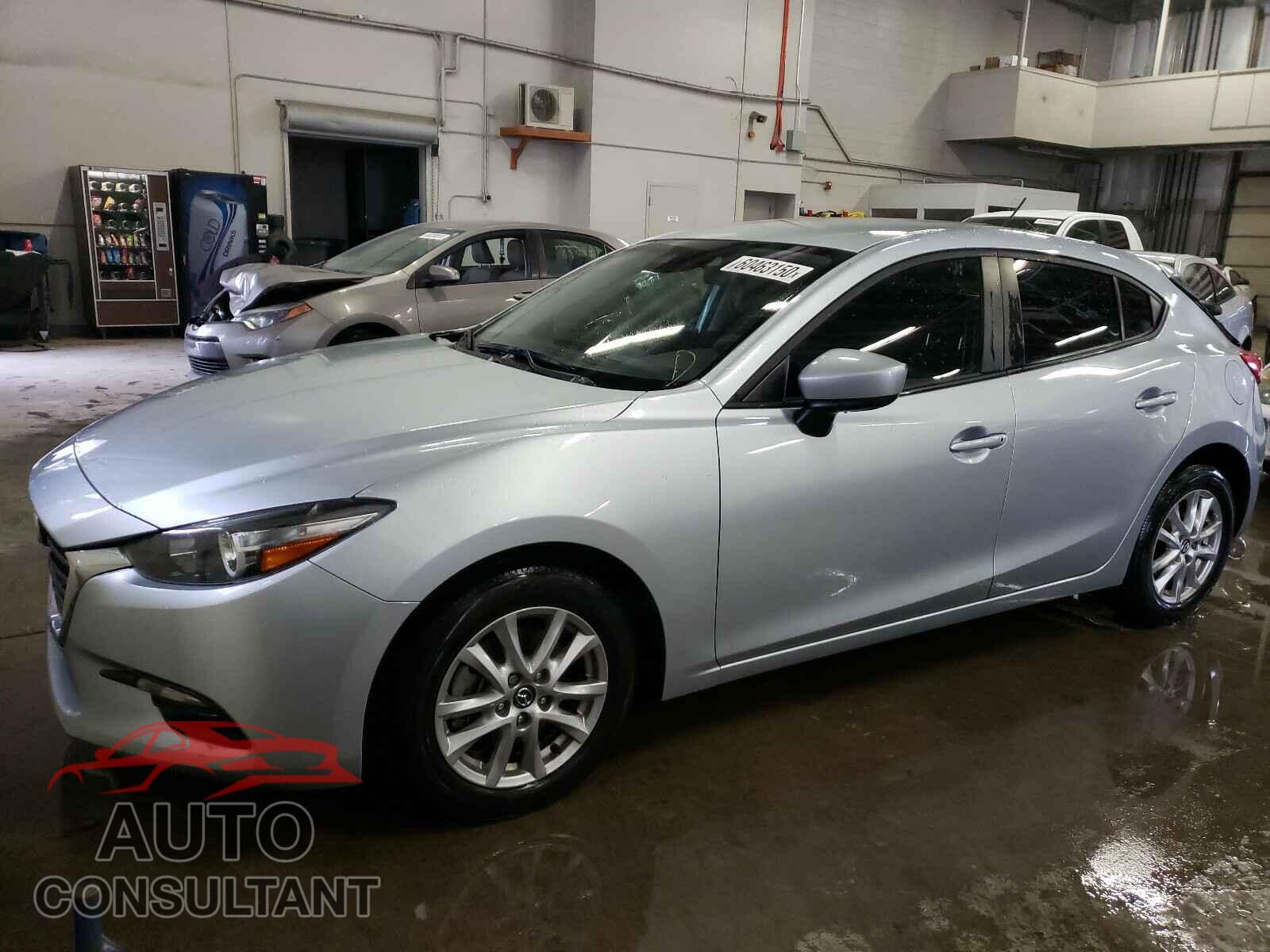 MAZDA 3 2018 - 3MZBN1K73JM231853