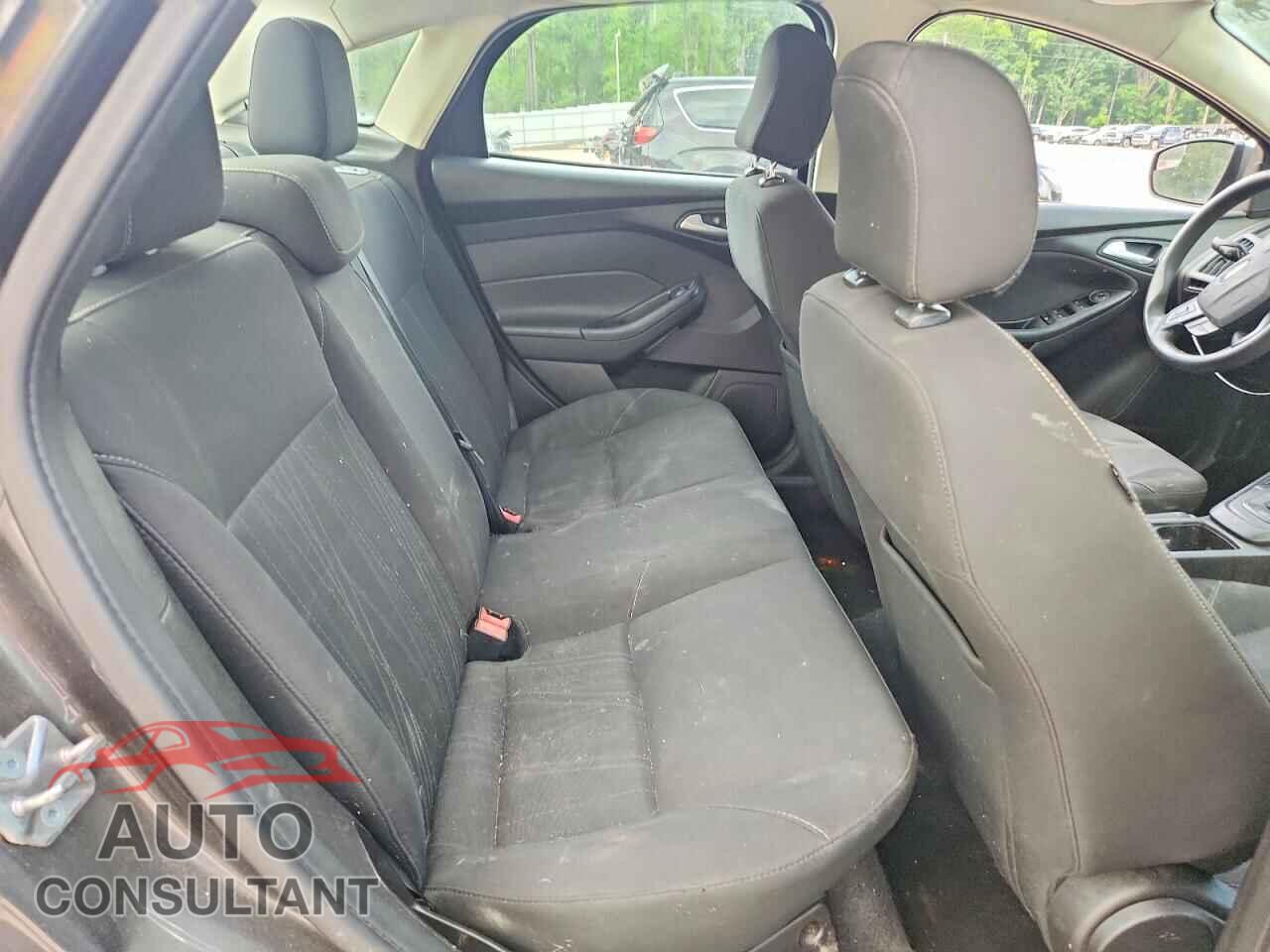 FORD FOCUS 2016 - 1FADP3F20GL303057
