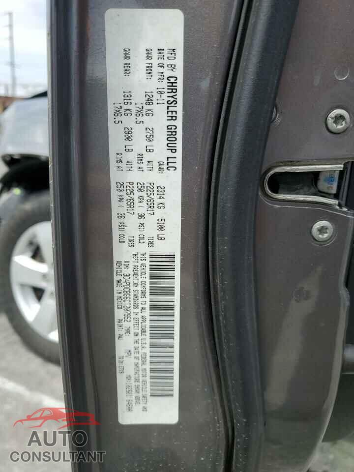DODGE JOURNEY 2012 - 3C4PDCBG6CT207952