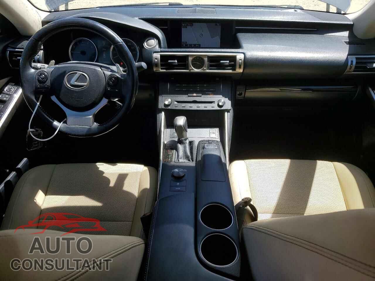 LEXUS IS 2016 - JTHBA1D2XG5021747