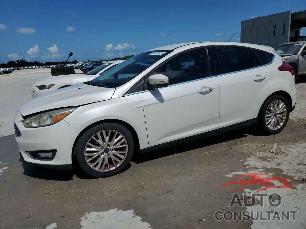 FORD FOCUS 2015 - 1FADP3N22FL360604