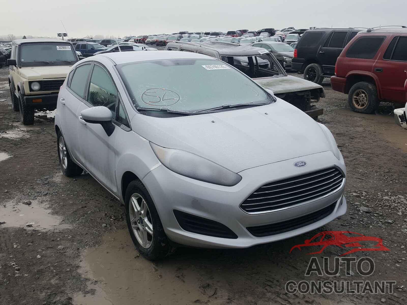 FORD FIESTA 2018 - 3FADP4EJXJM105770
