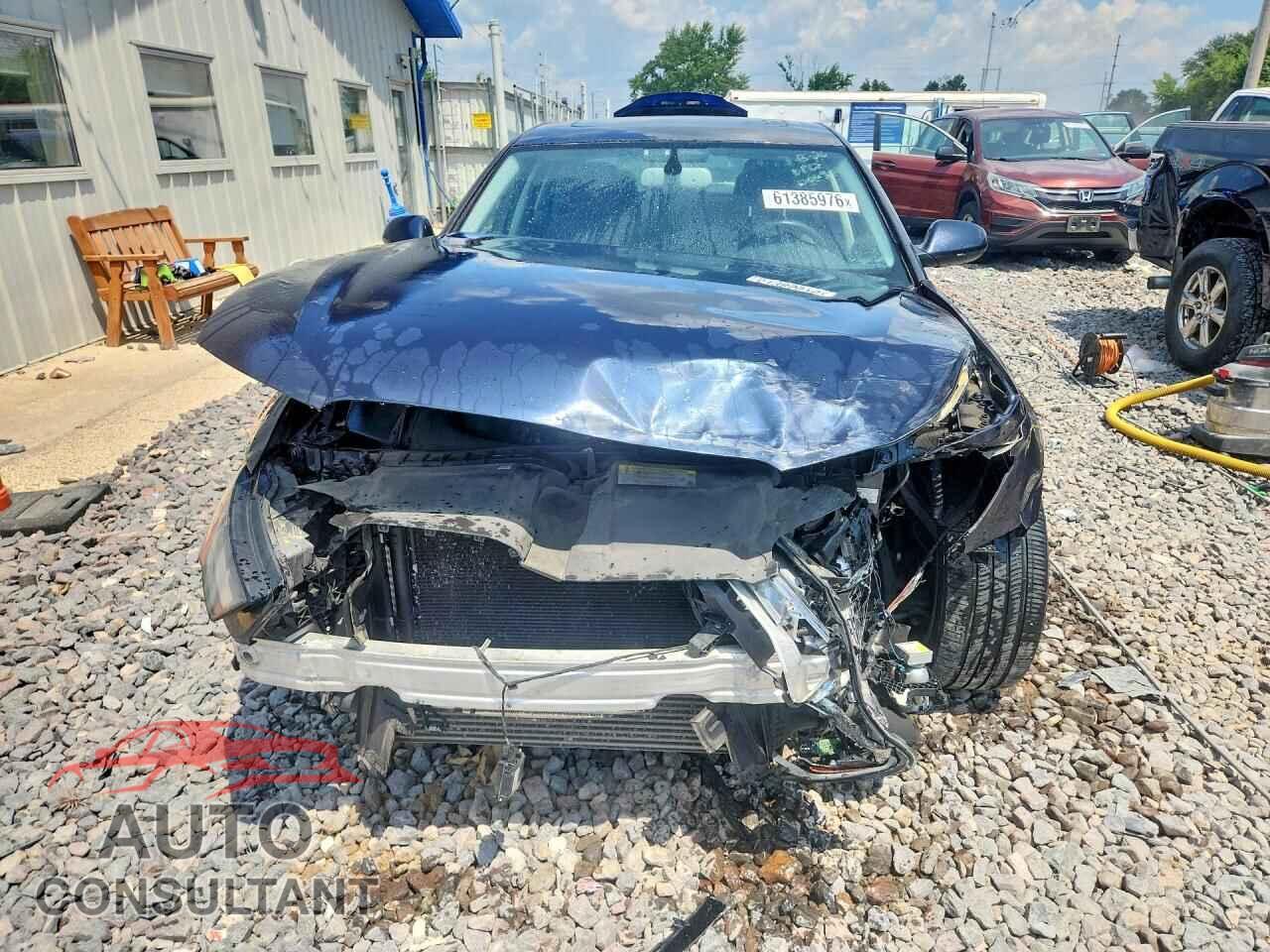 AUDI A6 2016 - WAUGFAFC1GN006856