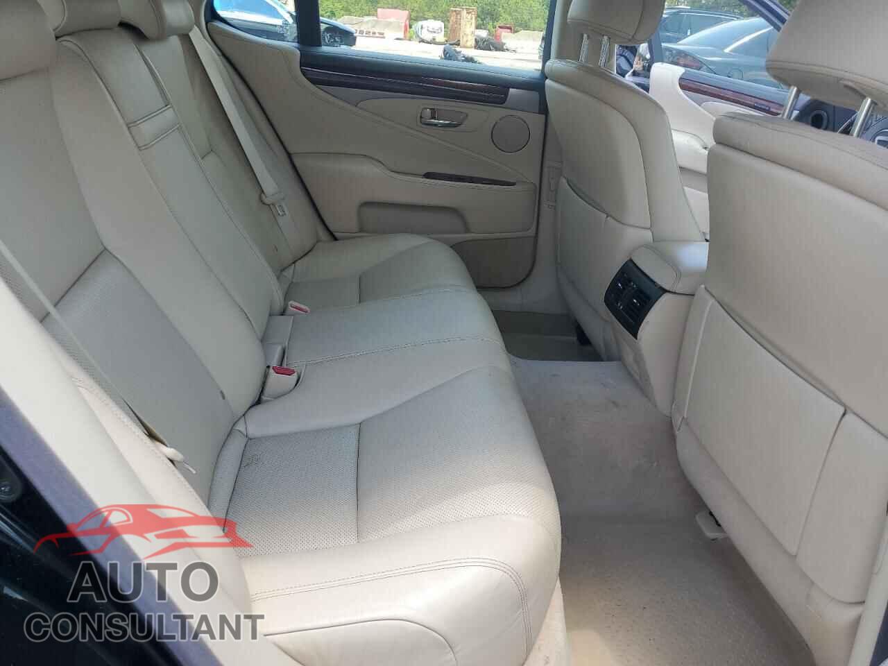LEXUS LS460 2013 - JTHBL5EF5D5124668