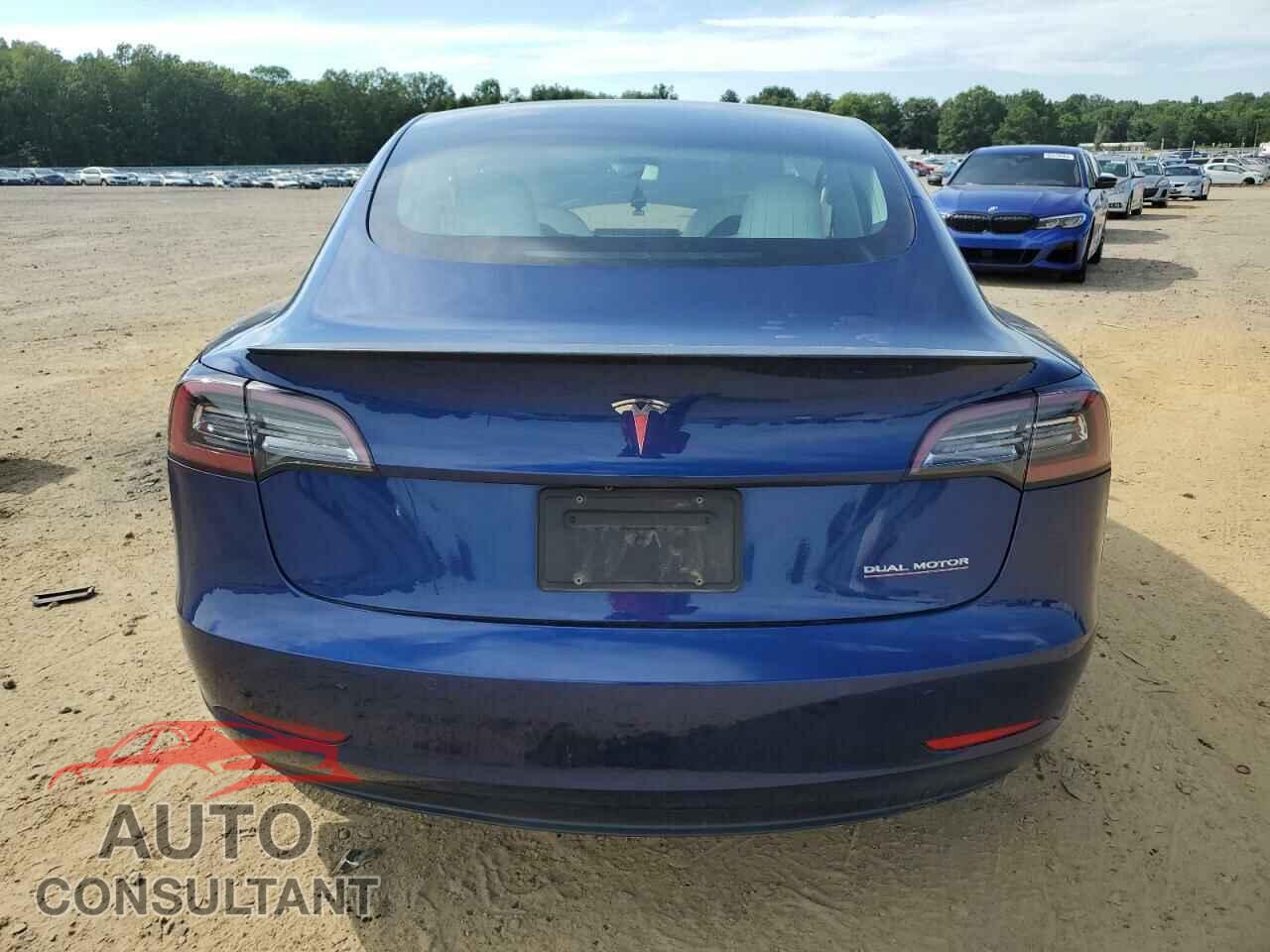 TESLA MODEL 3 2019 - 5YJ3E1EB3KF454987