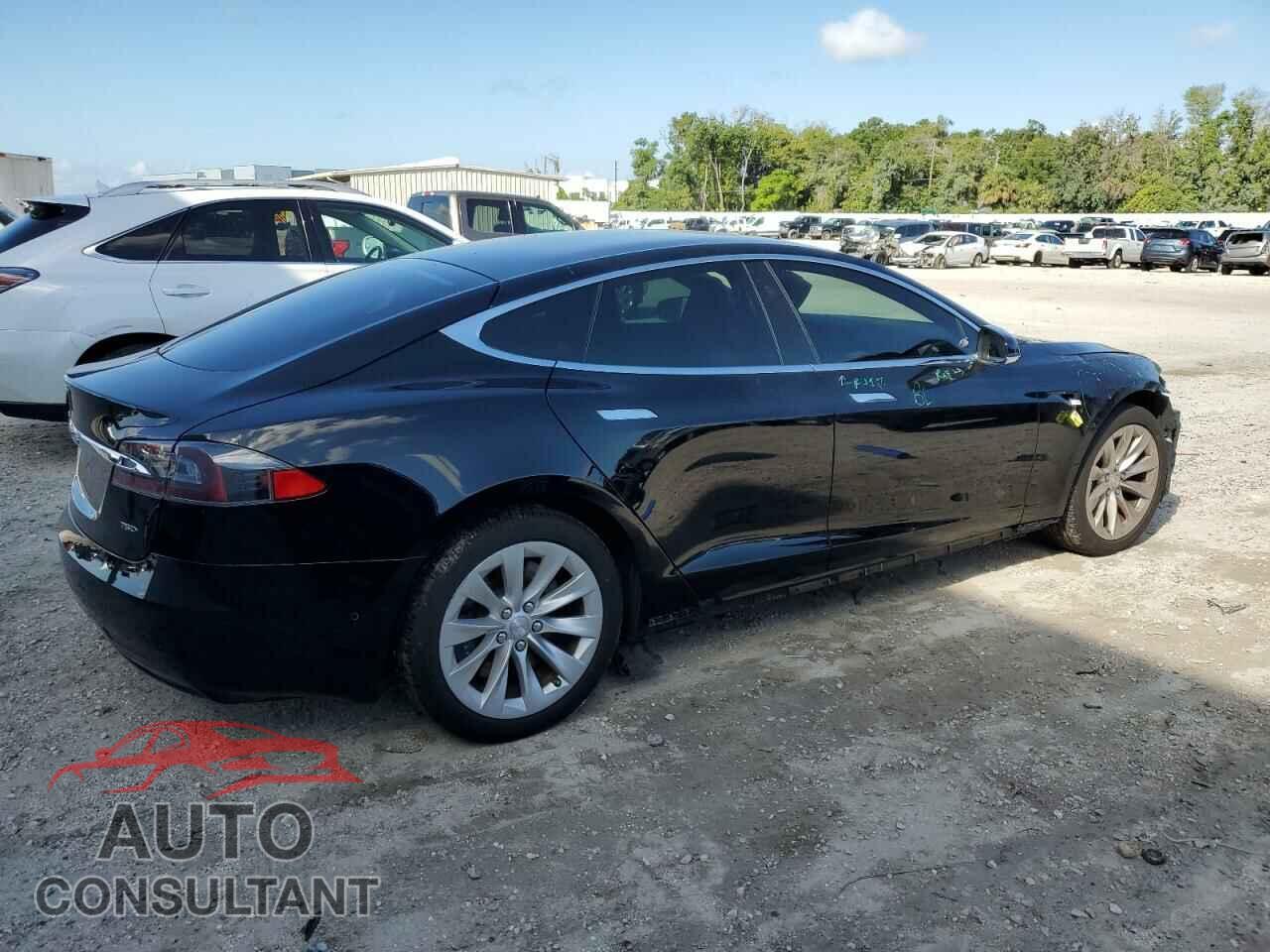 TESLA MODEL S 2018 - 5YJSA1E21JF297112
