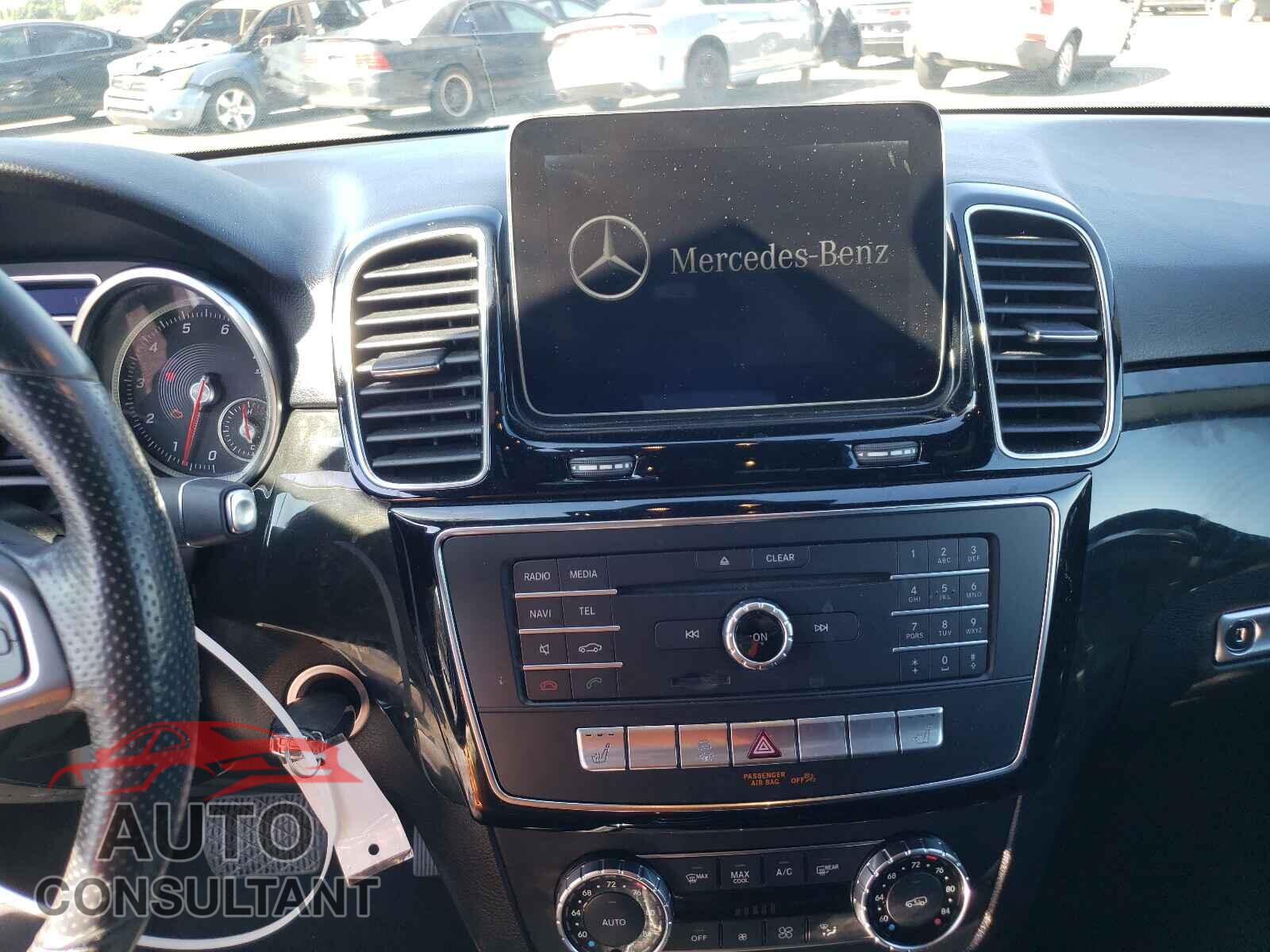 MERCEDES-BENZ GLE-CLASS 2018 - 4JGDA5JB3JB068936