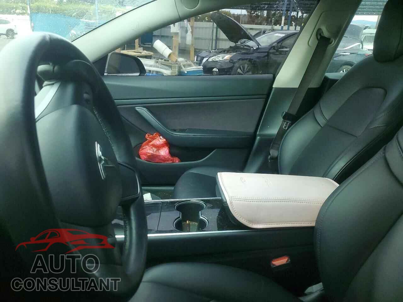 TESLA MODEL 3 2018 - 5YJ3E1EA2JF009548