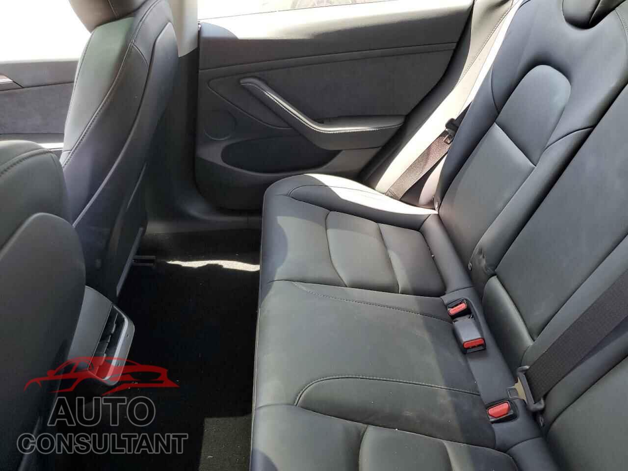 TESLA MODEL 3 2023 - 5YJ3E1EA9PF706157